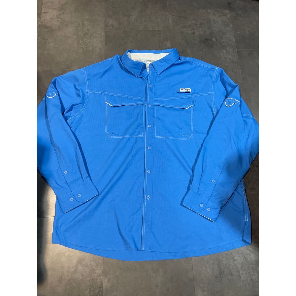 Columbia Sportswear Blue Button-Up Fishing Shirt Outdoor Gear 2X/2TG C-37